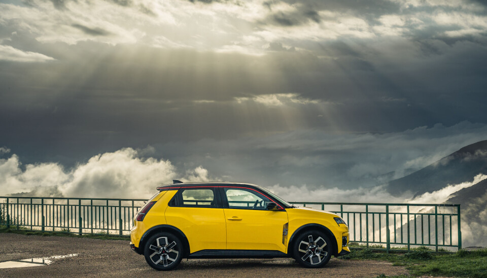 I 2024 var elbil det naturlige valget for folk flest. Her en Renault 5 E-Tech electric, som ble lansert i fjor og kommer til Norge i februar.