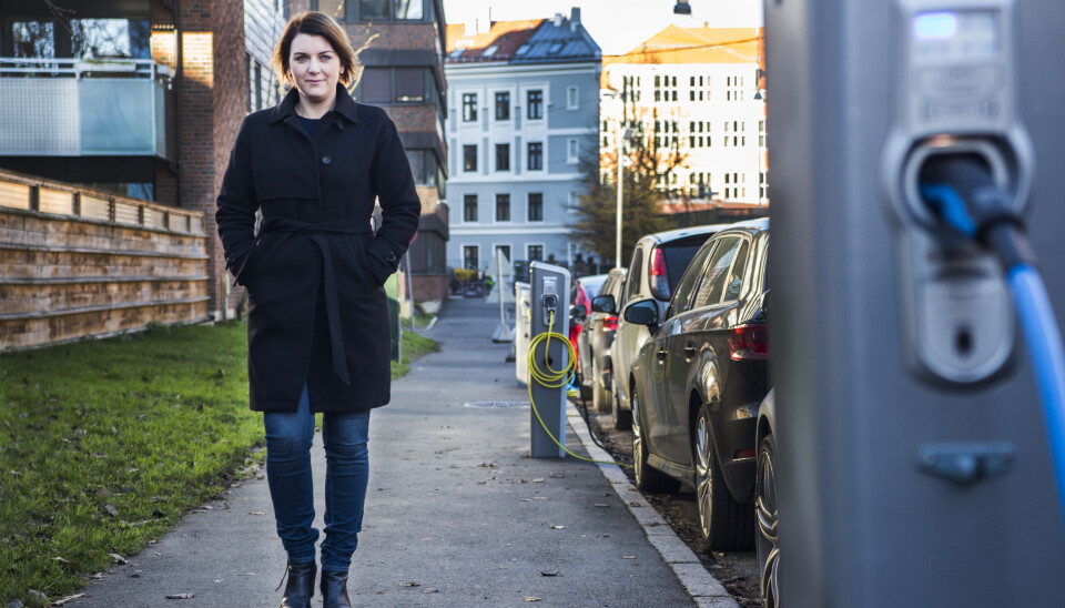Christina Bu, generalsekretær i Norsk elbilforening, ønsker høyere avgifter på fossile varebiler.